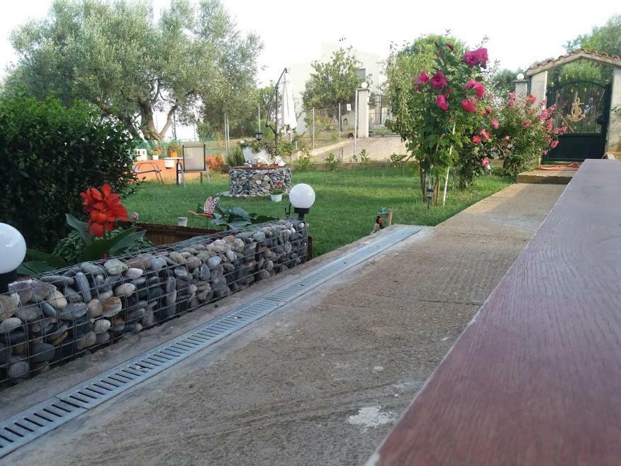 Dora'S Garden Villa Alexandroupoli Eksteriør billede